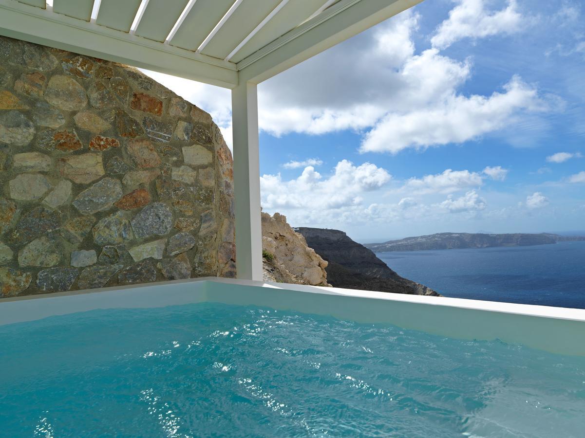 Ξενοδοχείο Lilium Santorini 5*