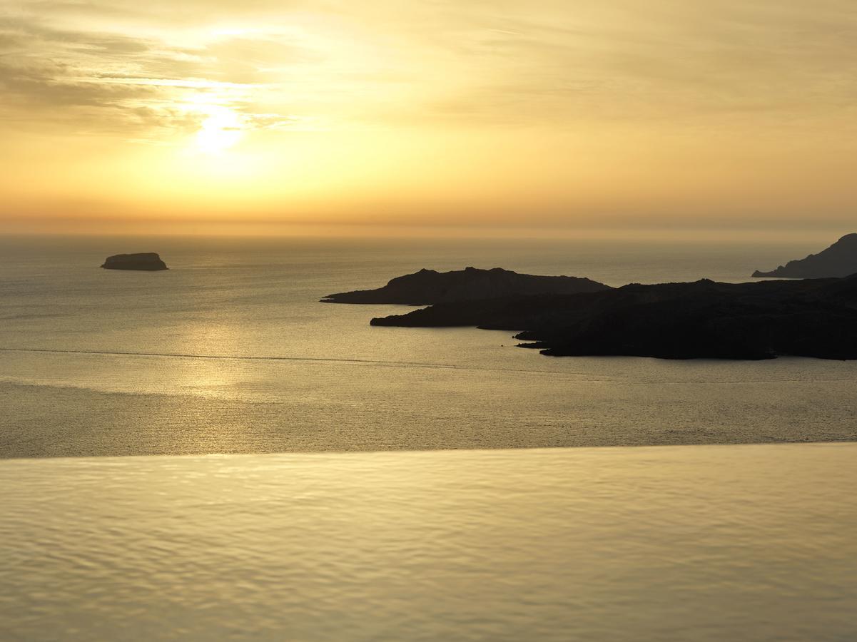 Lilium Santorini Ξενοδοχείο
