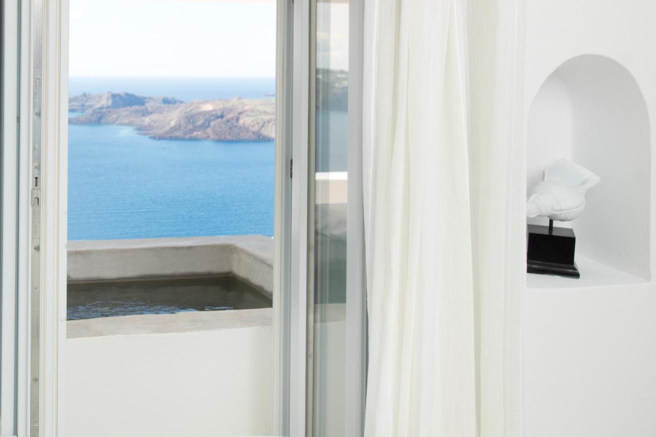 Ξενοδοχείο Lilium Santorini 5*